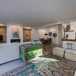 189 - Charming Garden In The Heart Of Βίλα
