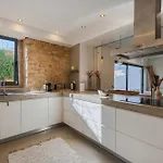 189 - Charming Garden In The Heart Of Villa