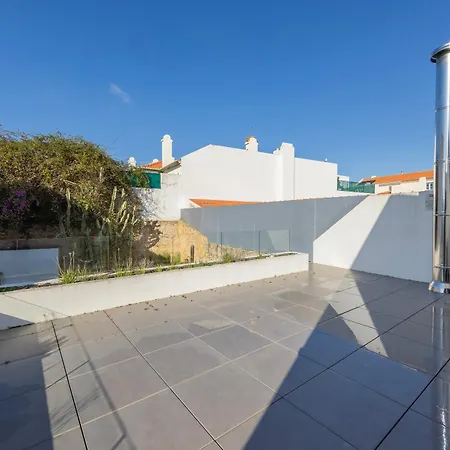 189 - Charming Garden In The Heart Of * Cascais