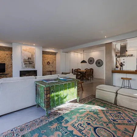 189 - Charming Garden In The Heart Of Vila