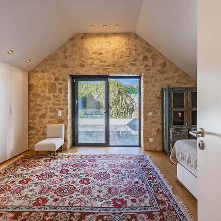 189 - Charming Garden In The Heart Of Vila