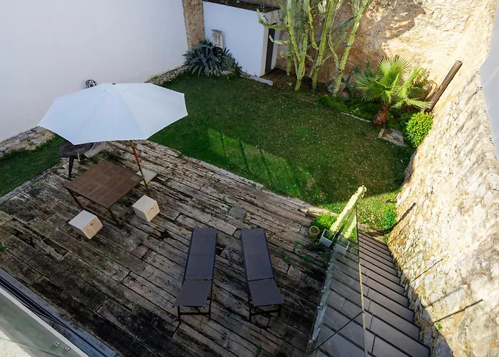 189 - Charming Garden In The Heart Of * Cascais