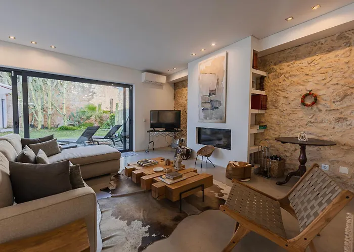 189 - Charming Garden In The Heart Of Villa